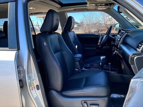 Used 2019 Toyota 4Runner TRD Off-Road Premium image 18