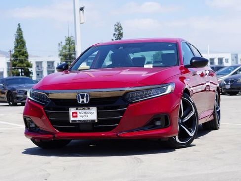 Used 2022 Honda Accord Sport image 3
