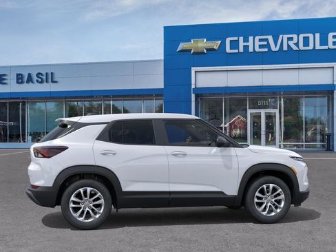 New 2026 Chevrolet TrailBlazer LS w/ LS Convenience Package AWD/4WD image 5