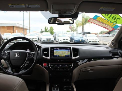 Used 2016 Honda Pilot Touring image 31