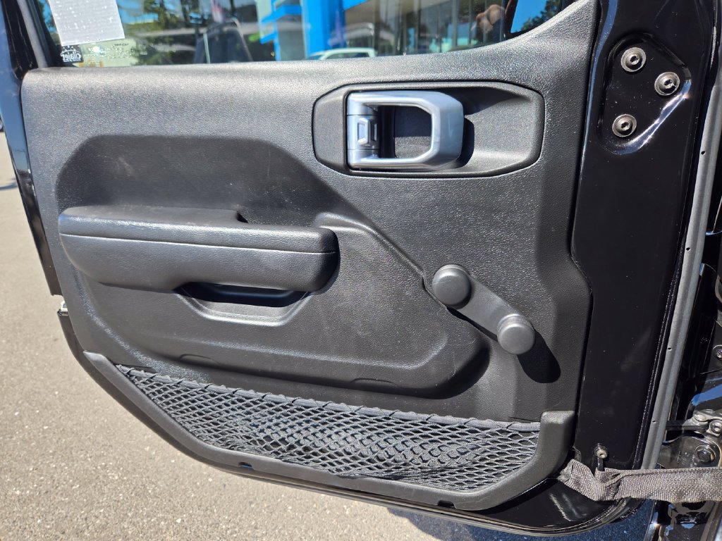 Used 2022 Jeep Wrangler Unlimited Sport AWD/4WD image 12