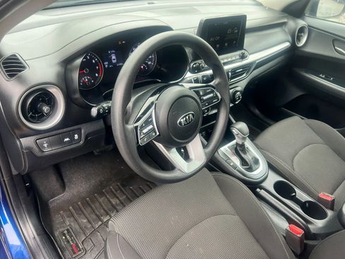 Used 2021 Kia Forte LXS FWD image 9