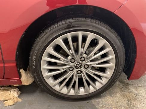 Used 2021 Toyota Avalon Limited w/ Advanced Safety Package image 31