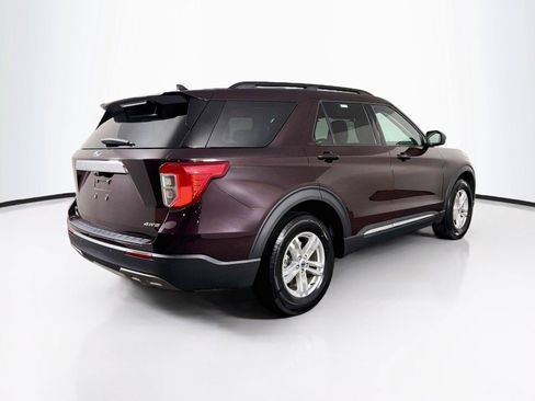 Used 2022 Ford Explorer XLT w/ Equipment Group 202A AWD/4WD image 11