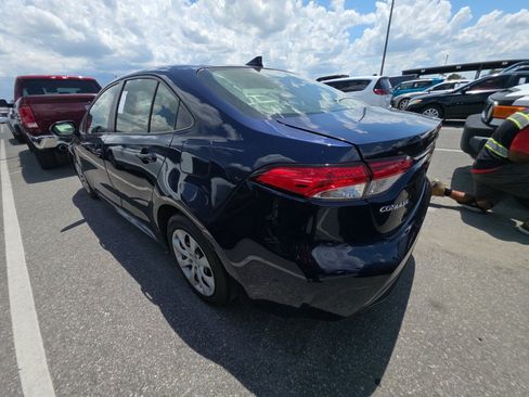 Used 2022 Toyota Corolla LE FWD image 8