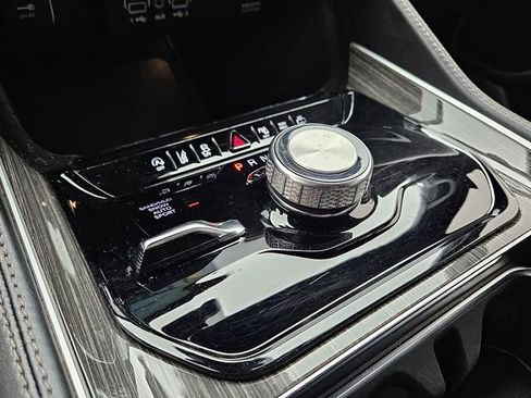 Used 2022 Jeep Wagoneer Series II image 21