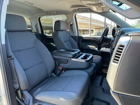 Used 2018 Chevrolet Silverado 1500 LT w/ All Star Edition AWD/4WD image 10