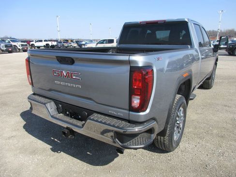 New 2026 GMC Sierra 2500 SLE w/ SLE Value Package; image 5