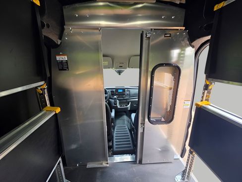 Used 2023 Ford Transit 250 148 High Roof Extended w/ Load Area Protection Package RWD image 6