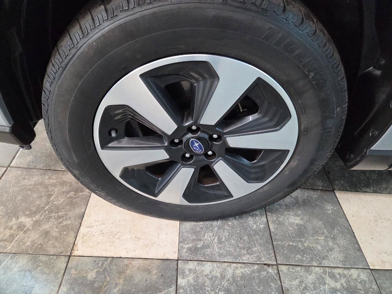 Used 2018 Subaru Forester 2.5i w/ Alloy Wheel Package AWD/4WD image 10