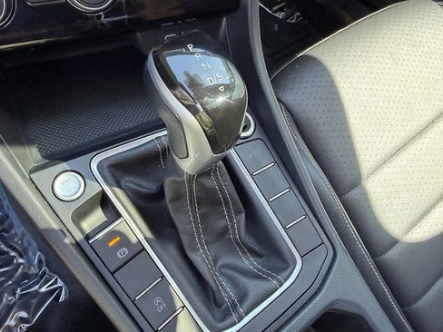 Used 2024 Volkswagen Jetta SE FWD image 27