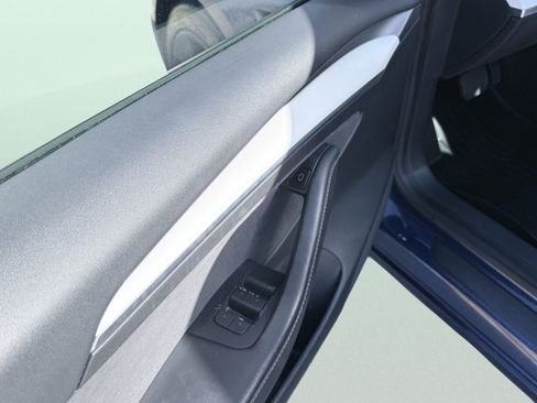 Used 2021 Tesla Model 3 Long Range image 17