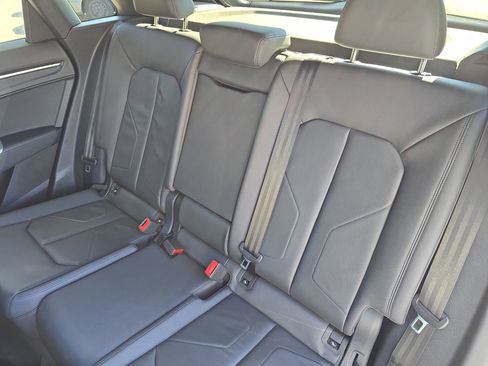 Used 2023 Audi Q3 2.0T Premium w/ Black Optic Package image 14