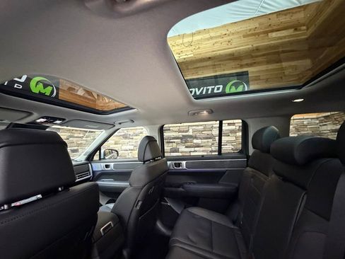 Used 2025 Hyundai Santa Fe Limited AWD/4WD image 27