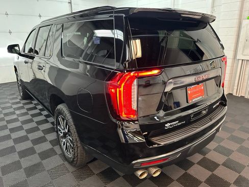 Used 2024 GMC Yukon XL AT4 w/ Technology Package AWD/4WD image 7