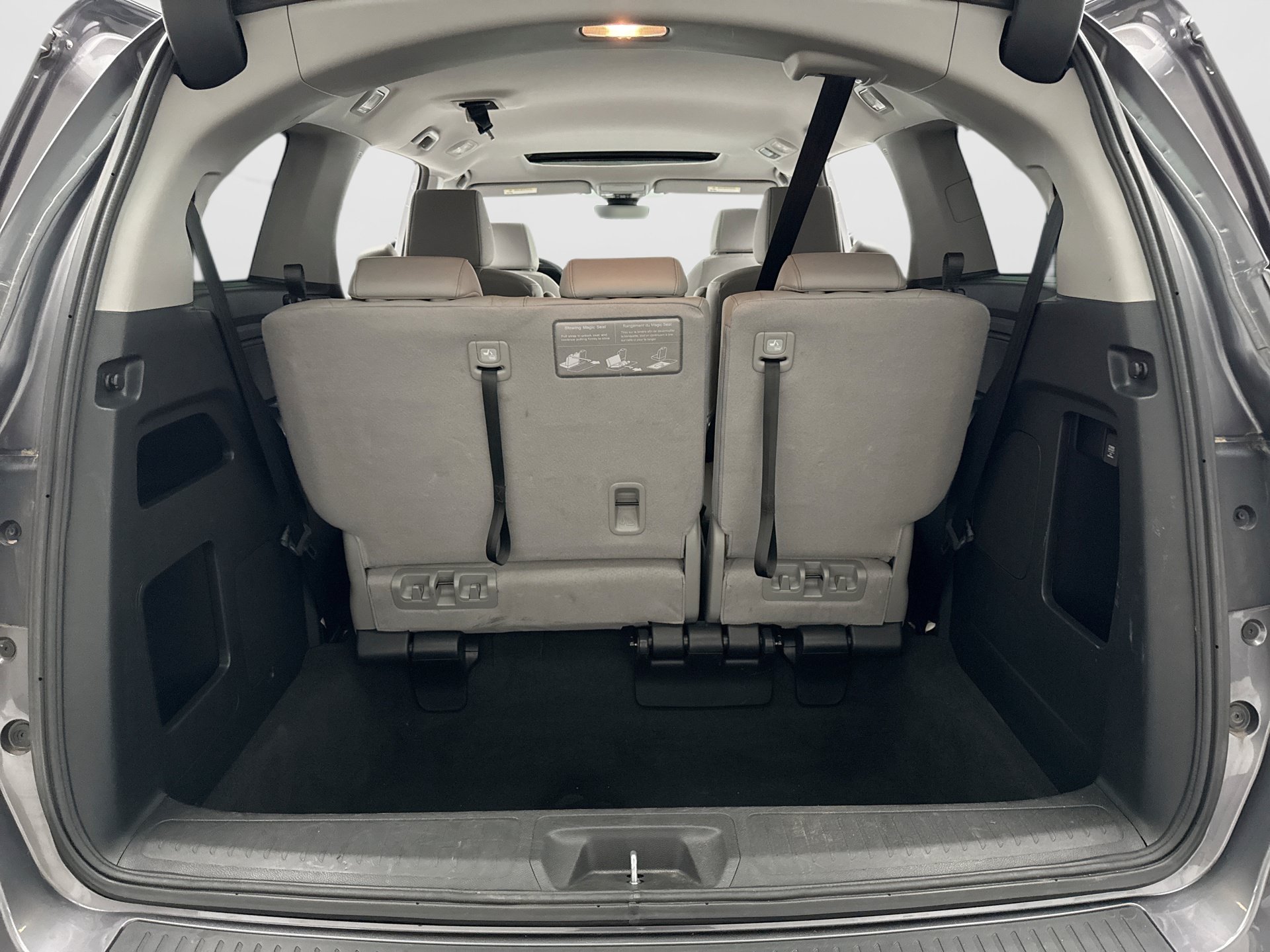Used 2023 Honda Odyssey EX-L image 18