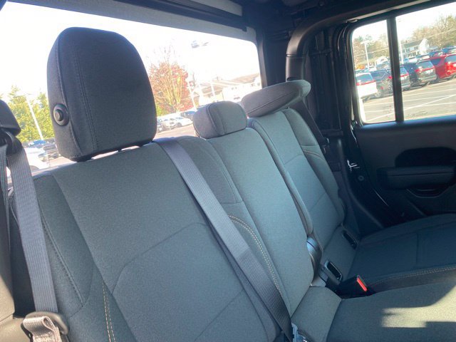 New 2026 Jeep Gladiator Sport AWD/4WD image 31