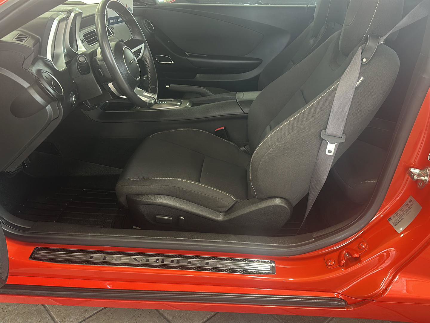 Used 2011 Chevrolet Camaro SS RWD image 9