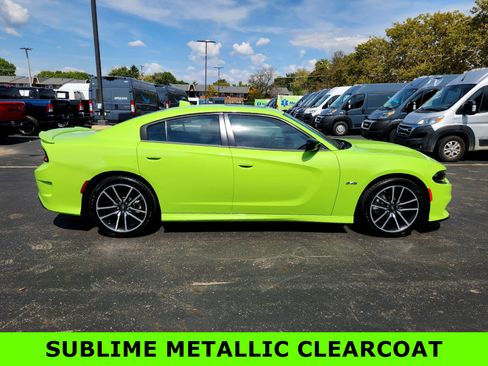 Used 2023 Dodge Charger R/T w/ Cold Weather Package image 9