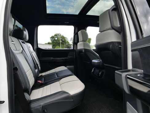 Used 2024 Ford F150 Lightning Platinum AWD/4WD image 41