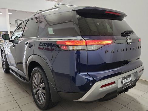 Used 2023 Nissan Pathfinder SL w/ SL Premium Package image 5