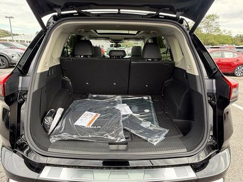 New 2026 Nissan Rogue Platinum w/ Platinum Premium Package image 17