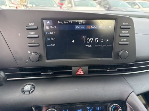 Certified 2025 Hyundai Elantra Sport image 5