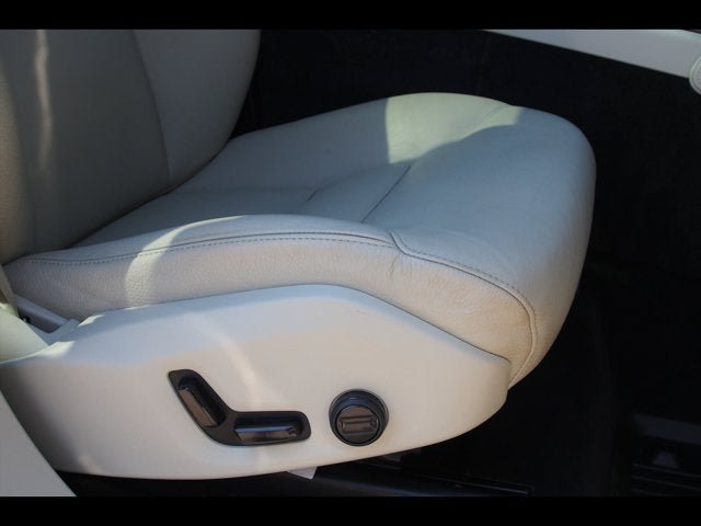 Used 2019 Volvo XC90 T6 Momentum w/ Protection Package Premier AWD/4WD image 14