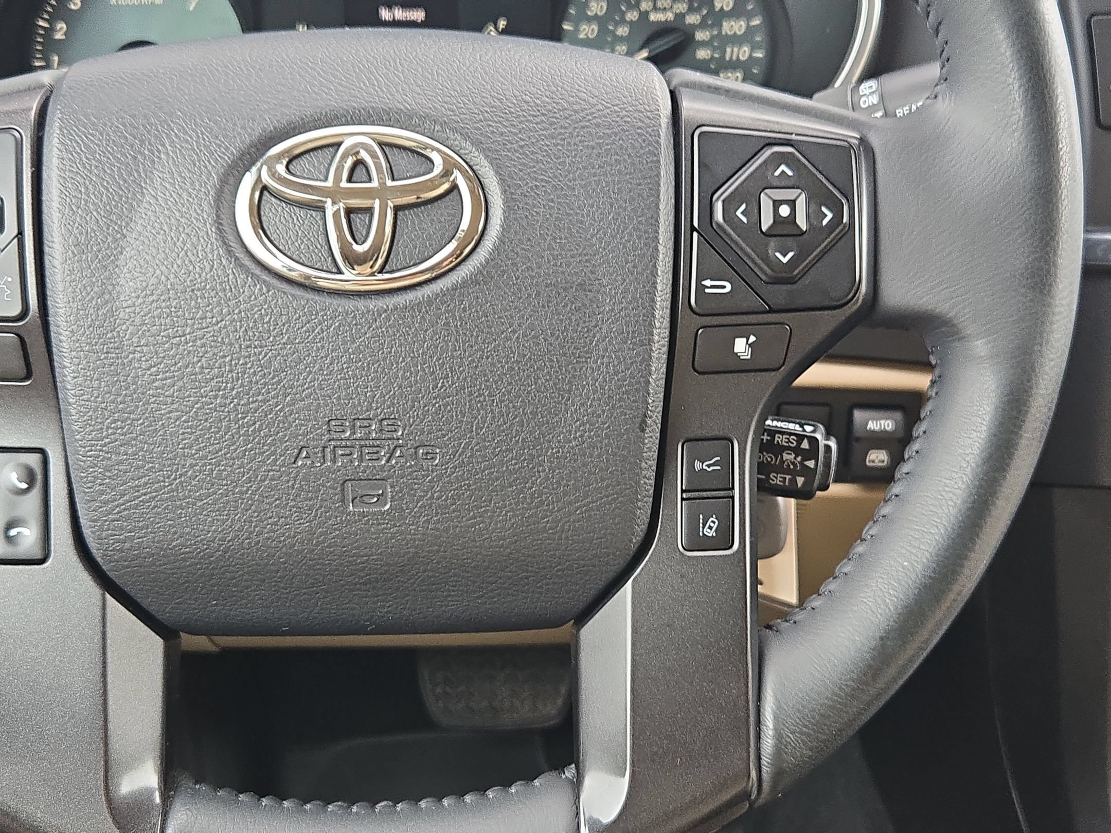 Used 2019 Toyota Sequoia Limited w/ Safety & Convenience Package RWD image 22