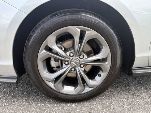 Used 2024 Honda Accord EX image 11