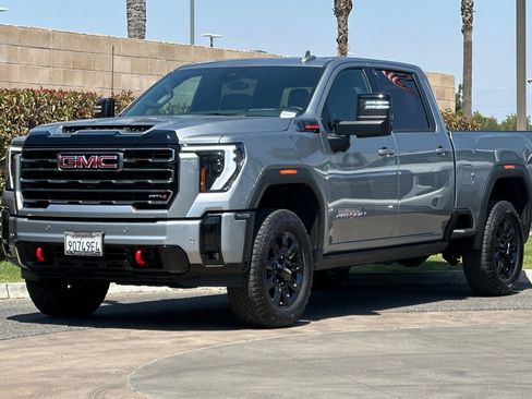 Certified 2025 GMC Sierra 2500 AT4 w/ AT4 Premium Plus Package AWD/4WD image 8