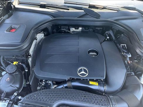 Used 2022 Mercedes-Benz GLC 300 image 10