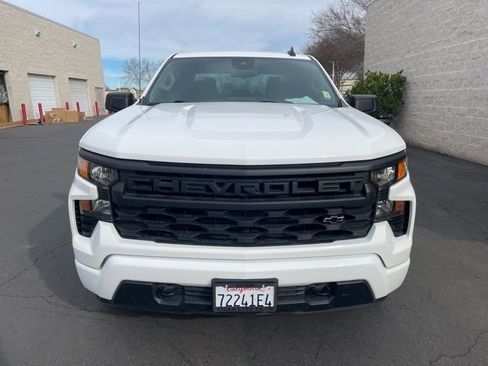 Used 2022 Chevrolet Silverado 1500 Custom image 2