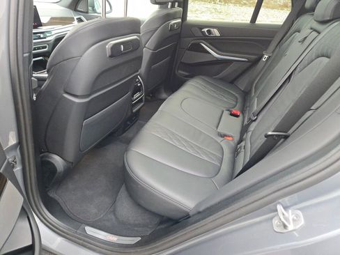 Used 2025 BMW X5 xDrive50e image 16