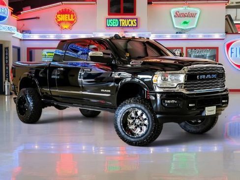 Used 2019 RAM 2500 Limited AWD/4WD image 1