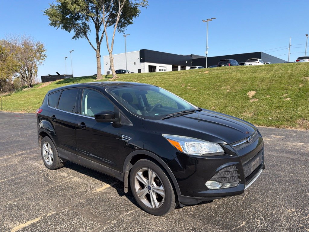 Used 2016 Ford Escape SE FWD image 2