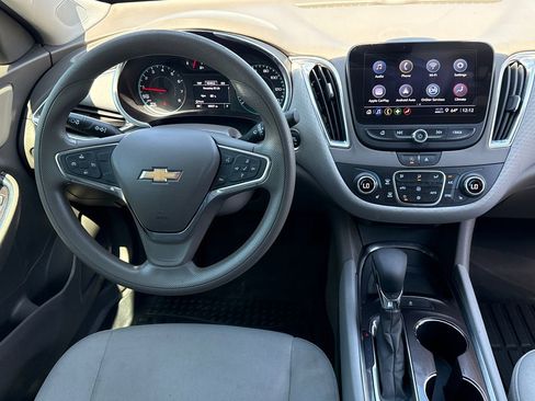 Used 2021 Chevrolet Malibu LT image 20