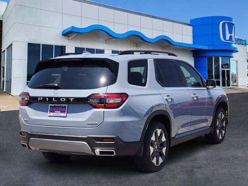 New 2026 Honda Pilot Touring image 5