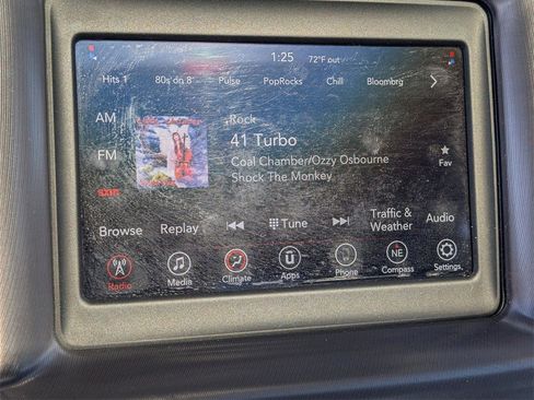 Used 2019 Dodge Charger SXT image 22