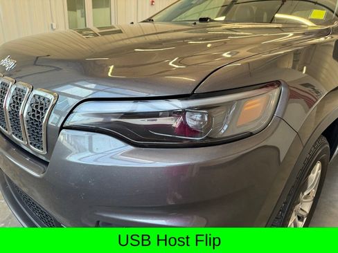 Used 2019 Jeep Cherokee Latitude Plus w/ Cold Weather Group image 10