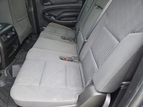 Used 2019 Chevrolet Suburban LS w/ All-Season Package AWD/4WD image 21
