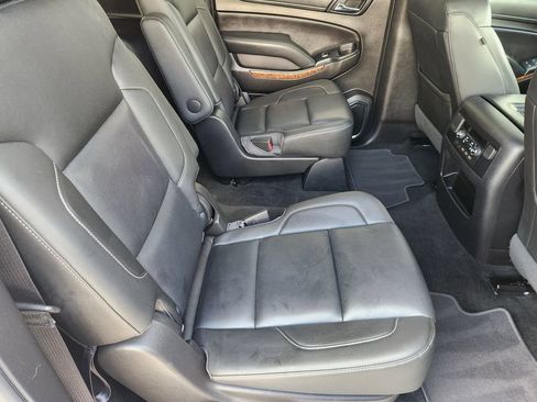 Used 2019 Chevrolet Suburban Premier RWD image 32