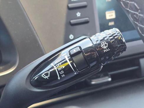 Certified 2025 Hyundai Elantra Sport FWD image 21