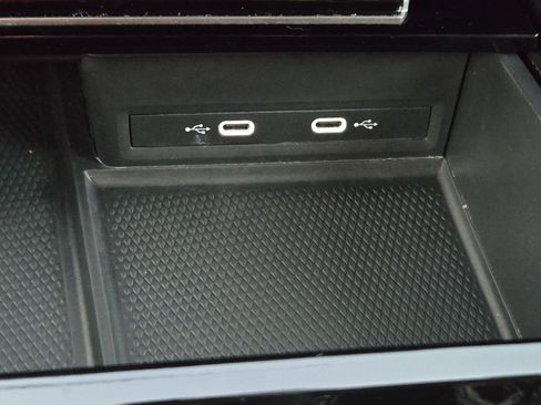 Used 2024 Volkswagen Atlas SE image 20