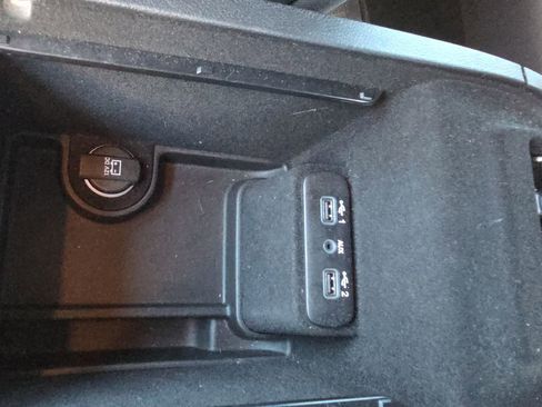Used 2023 Dodge Charger SXT RWD image 29