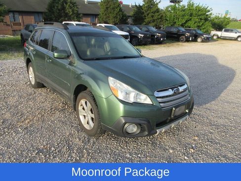 Used 2013 Subaru Outback 2.5i Limited w/ Moonroof Pkg AWD/4WD image 2