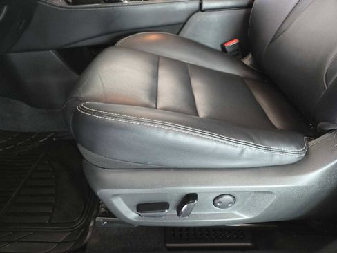 Used 2022 Nissan Rogue SL w/ SL Premium Package image 23