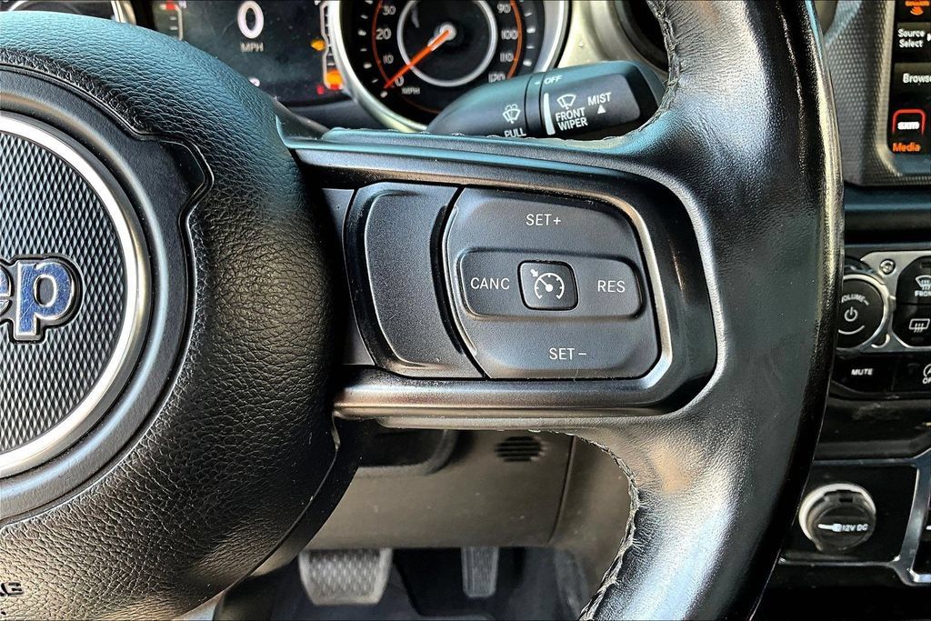 Used 2022 Jeep Gladiator Sport AWD/4WD image 13