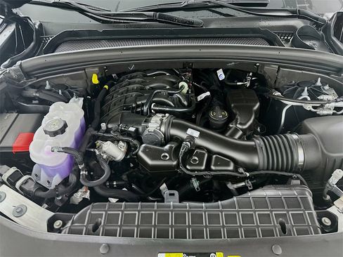 New 2025 Jeep Grand Cherokee Laredo X w/ Luxury Tech Group I image 18