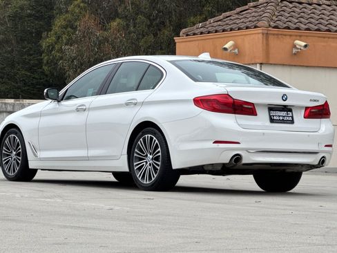Used 2018 BMW 530i RWD image 3